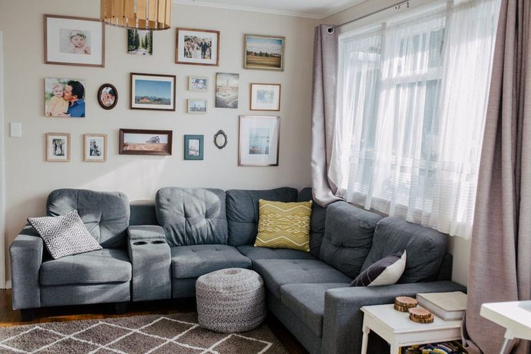 Photo of property in 15 Tasman Street, Havelock North, 4130