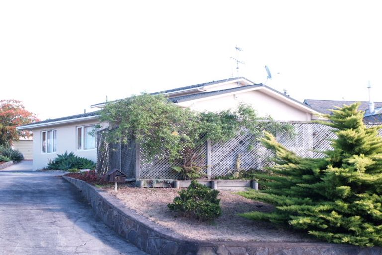 Photo of property in 55 Pah Road, Cockle Bay, Auckland, 2014