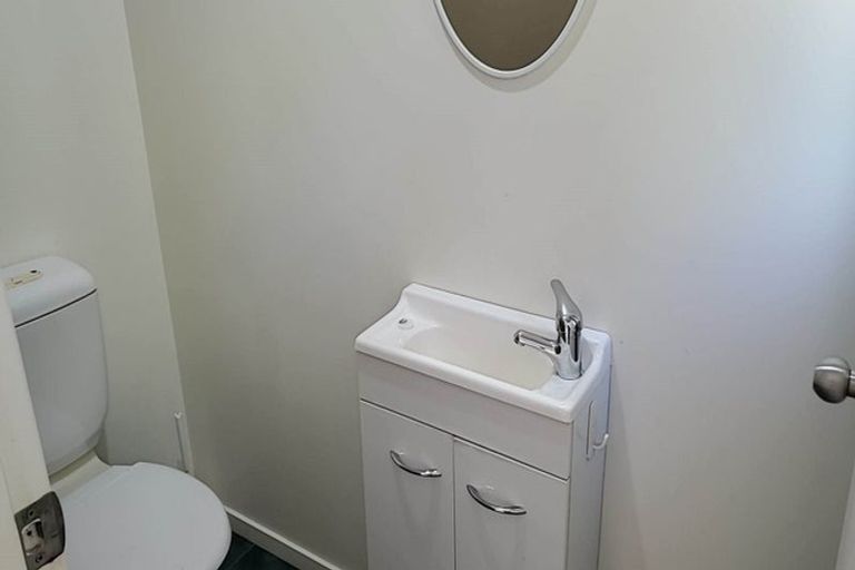 Photo of property in 14 Claverton Grove, Churton Park, Wellington, 6037