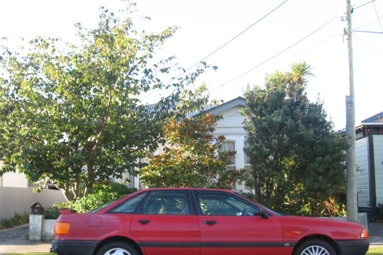 Photo of property in 5 Emerson Street, Petone, Lower Hutt, 5012