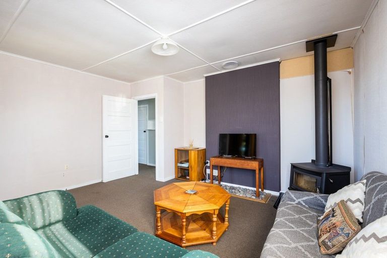 Photo of property in 41 Seymour Street, Waitara, 4320