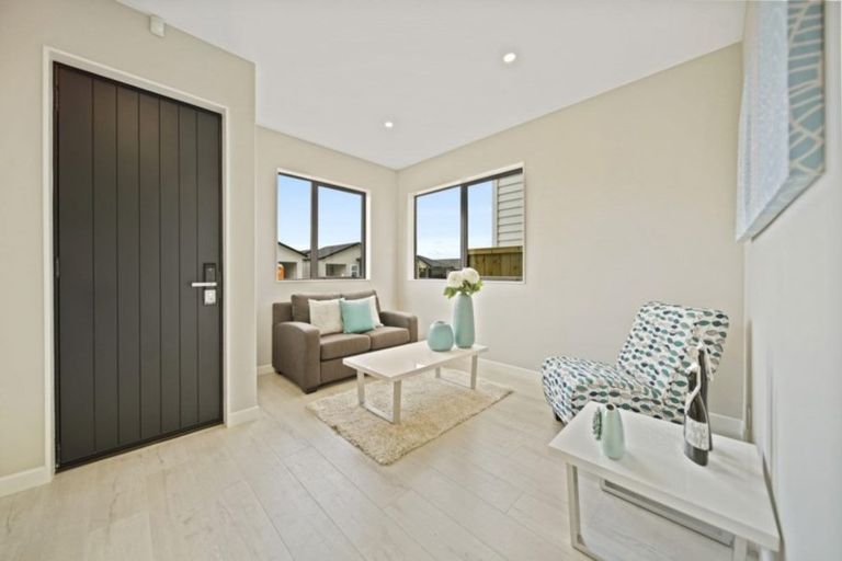 Photo of property in 28 Lusitano Drive, Karaka, Papakura, 2113