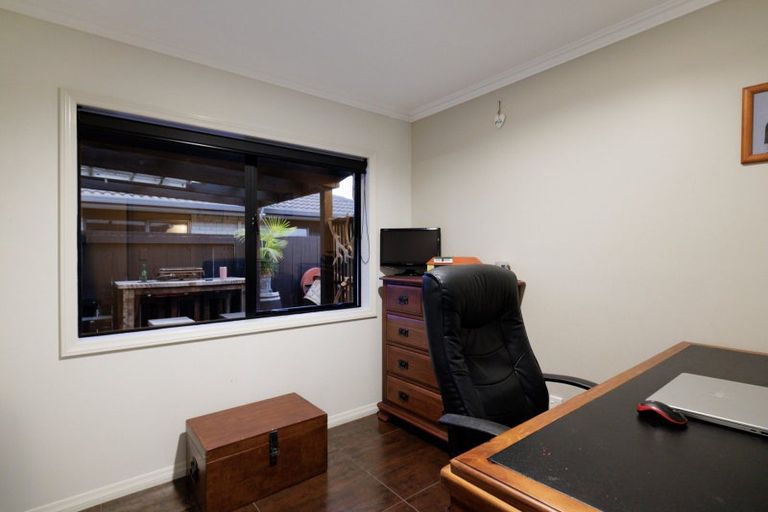 Photo of property in 24 Ohope Place, Papamoa Beach, Papamoa, 3118