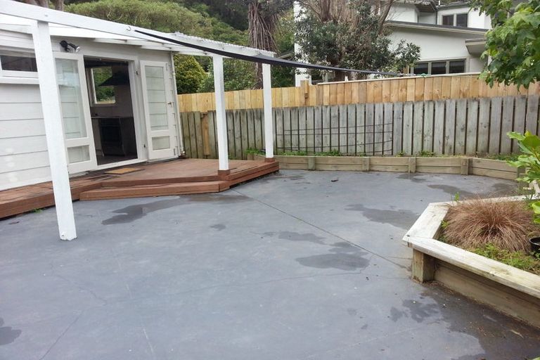 Photo of property in 7 Tawa Street, Eastbourne, Lower Hutt, 5013
