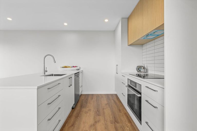 Photo of property in 70 River Stone Drive, Halswell, Christchurch, 8025