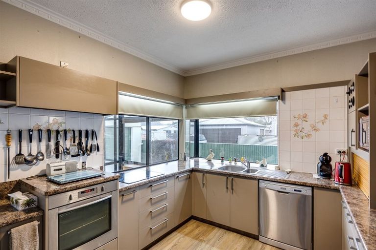 Photo of property in 5 Burness Road, Greenmeadows, Napier, 4112