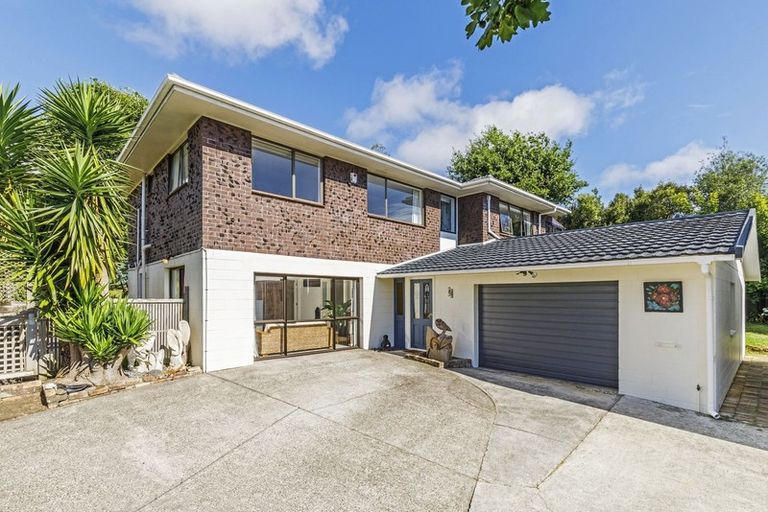 Photo of property in 10 Sunburst Lane, Torbay, Auckland, 0630