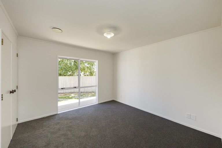 Photo of property in 19 Peppertree Glade, Kelvin Grove, Palmerston North, 4414