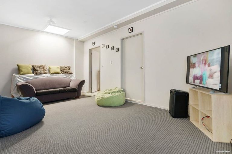 Photo of property in 11a Vine Street, Mangere East, Auckland, 2024