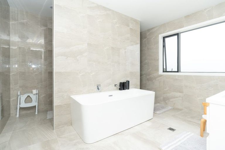 Photo of property in 31 Purser Crescent, Flagstaff, Hamilton, 3210