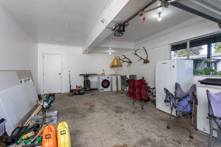 Photo of property in 24 Waikoukou Valley Road, Waimauku, 0812