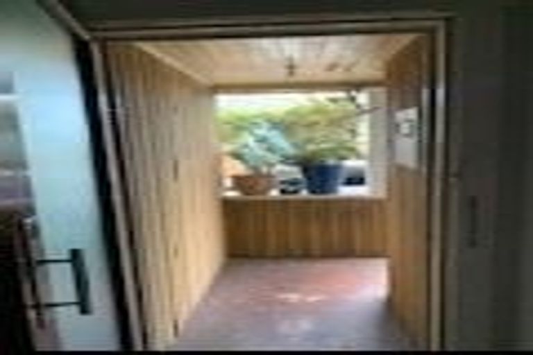 Photo of property in 6 Royton Avenue, Mangere East, Auckland, 2024