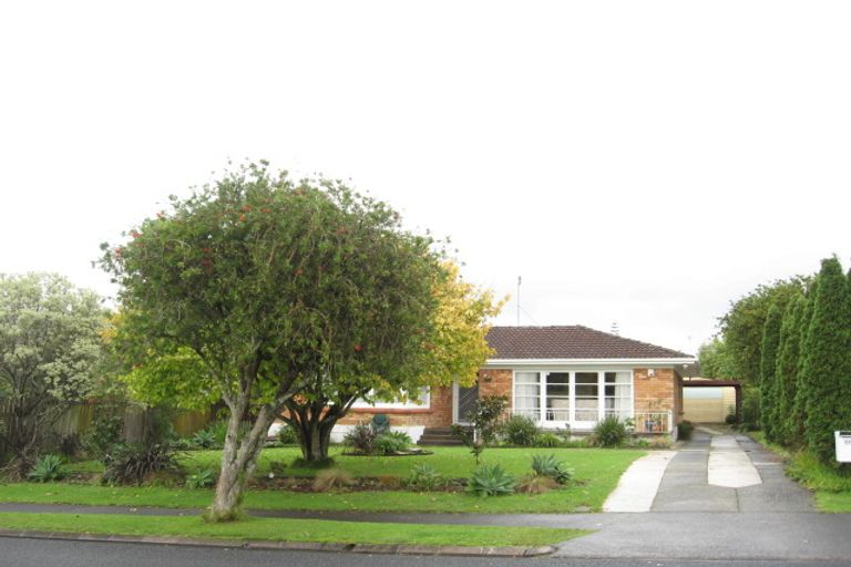 Photo of property in 11 Pooley Street, Pakuranga Heights, Auckland, 2010