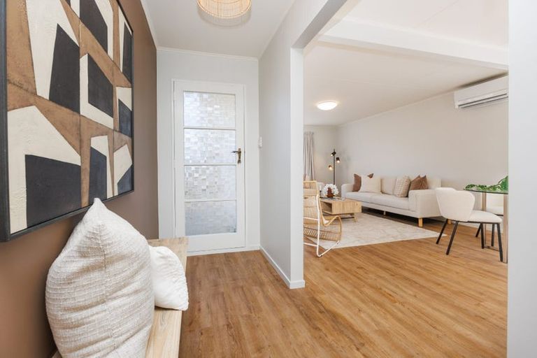 Photo of property in 34 Rhodes Drive, Kelvin Grove, Palmerston North, 4414