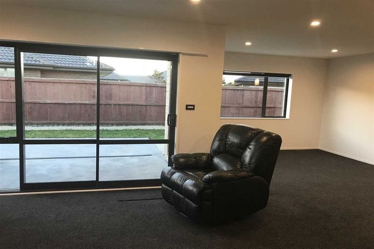 Photo of property in 17 Wootton Place, Kaiapoi, 7630