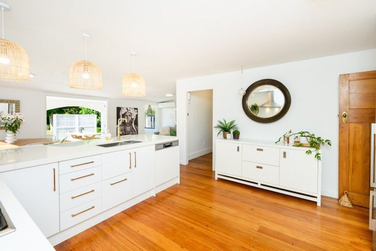 Photo of property in 10 Elmira Avenue, Hokowhitu, Palmerston North, 4410