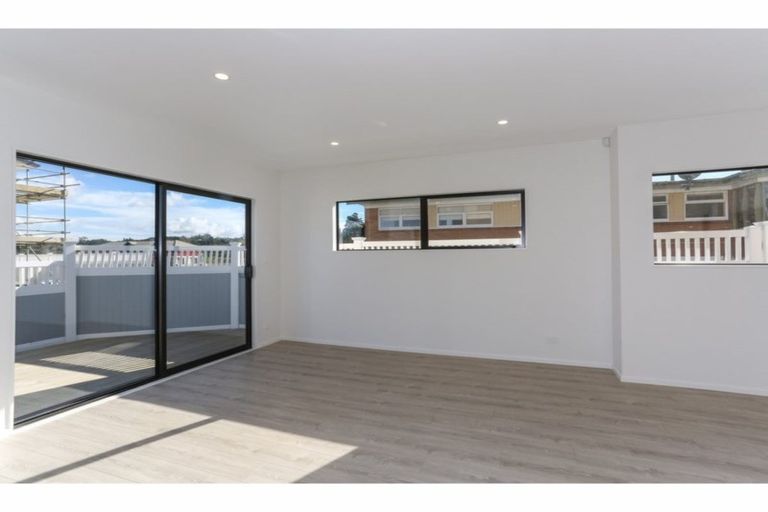 Photo of property in 1/7 Wastney Road, Alfriston, Auckland, 2105