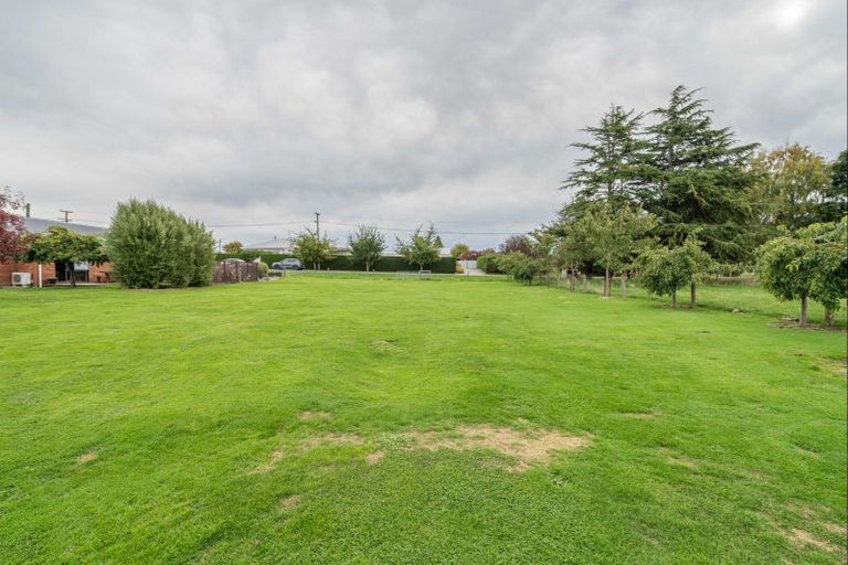 Photo of property in 33 Morton Street, Edendale, 9825