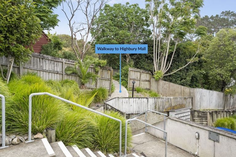 Photo of property in 4d/20 Ian Marwick Place, Birkenhead, Auckland, 0626