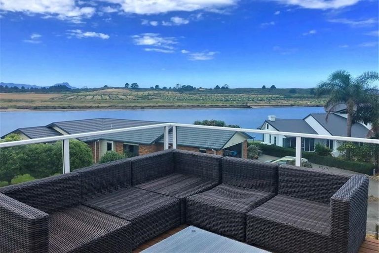 Photo of property in 21 Riverview Place, Waipu, 0582