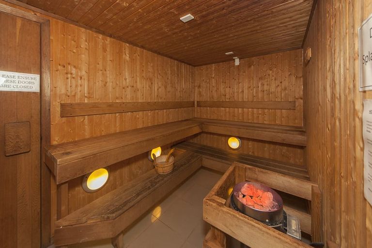 Photo of property in Sentinel Apartments, 1102/3 Northcroft Street, Takapuna, Auckland, 0622