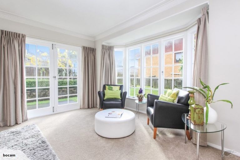 Photo of property in 2/27 Nui Mana Place, Te Atatu South, Auckland, 0610