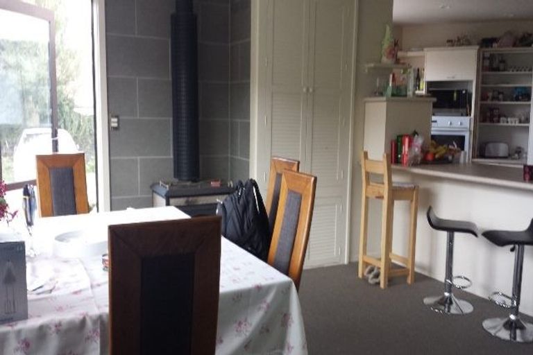 Photo of property in 4 Oakfield Street, Burnside, Christchurch, 8053