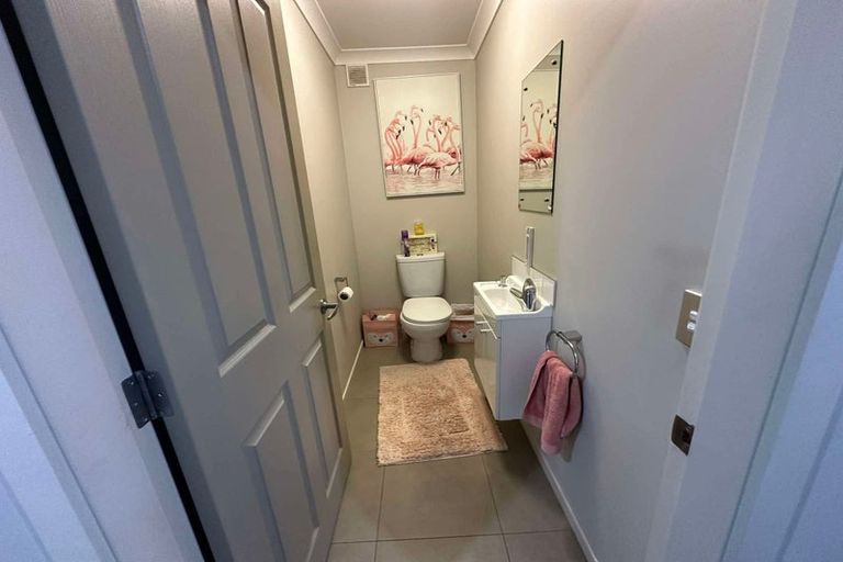 Photo of property in 89 Te Puia Drive, Aotea, Porirua, 5024