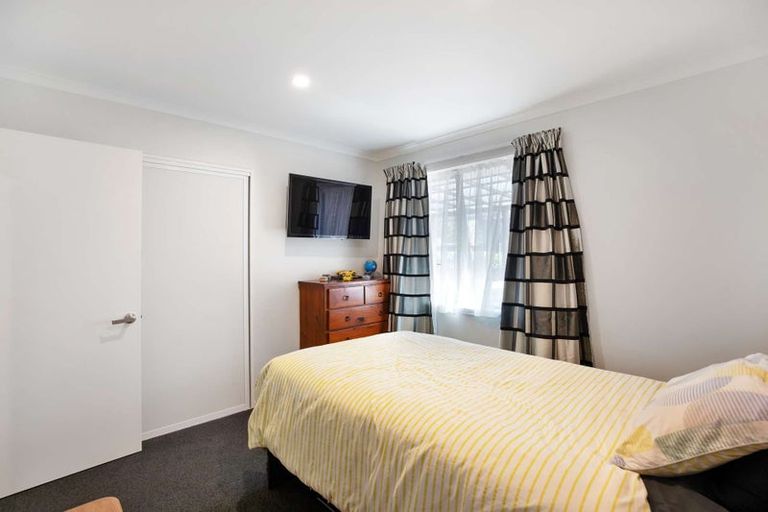 Photo of property in 28 Henrietta Street, Marshland, Christchurch, 8083