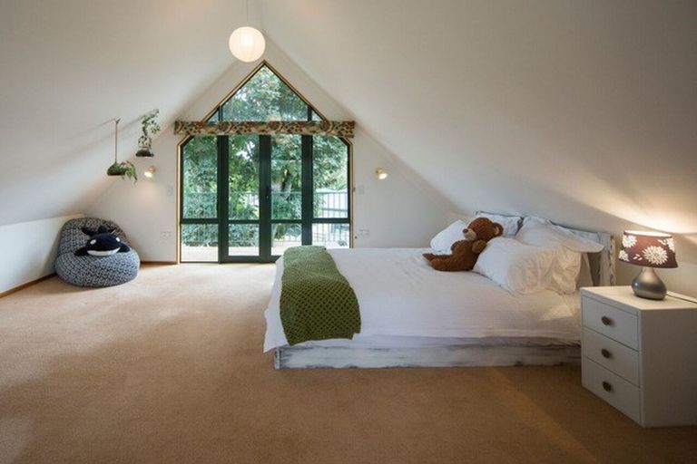 Photo of property in 86 Pahiatua Street, Hokowhitu, Palmerston North, 4410