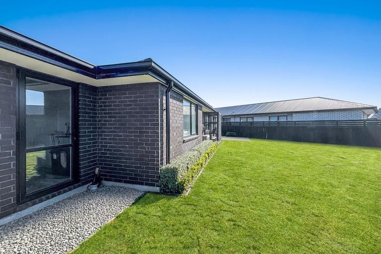 Photo of property in 4 Thomas Ellis Lane, Halswell, Christchurch, 8025
