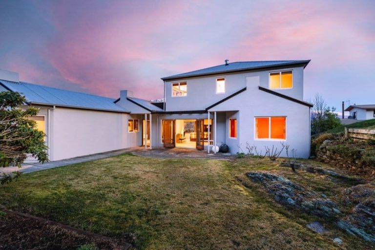 Photo of property in 70 Hensman Road, Queenstown, 9300
