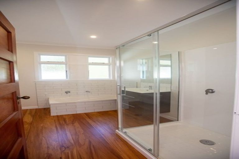 Photo of property in 79 Carrington Street, Lower Vogeltown, New Plymouth, 4310