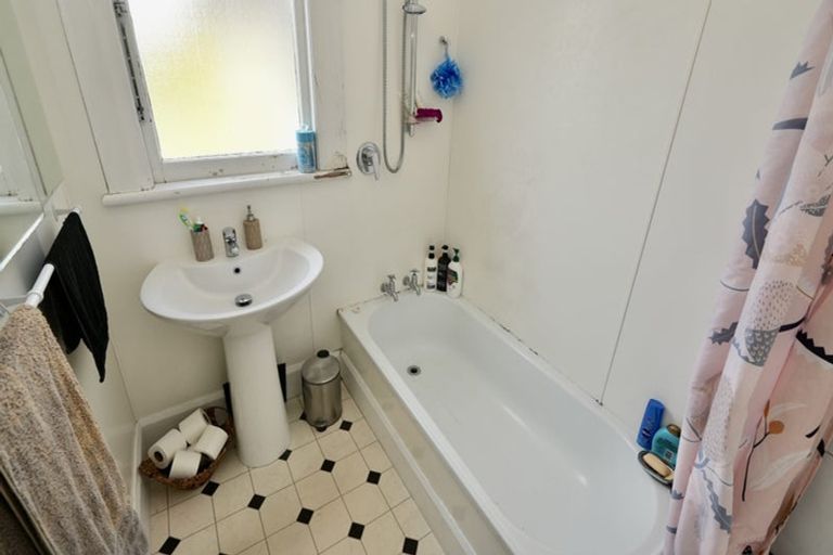 Photo of property in 112 Albert Street, Terrace End, Palmerston North, 4410