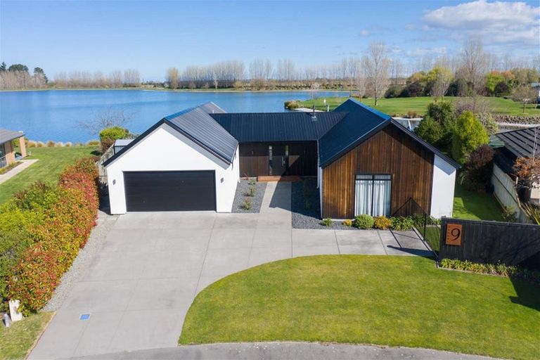 Photo of property in 9 Penbury Close, Huntingdon, Ashburton, 7774