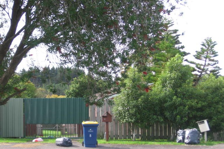 Photo of property in 8 Karina Place, Glen Eden, Auckland, 0602