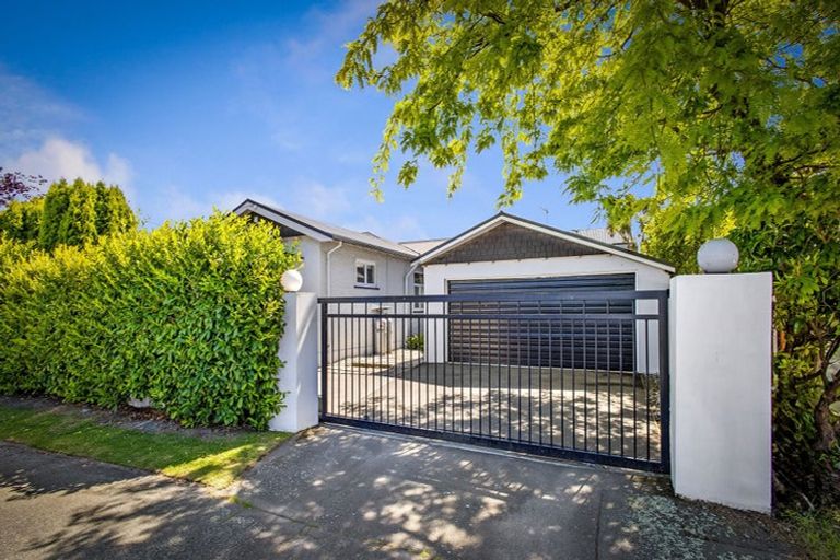 Photo of property in 126 Hamilton Avenue, Ilam, Christchurch, 8041
