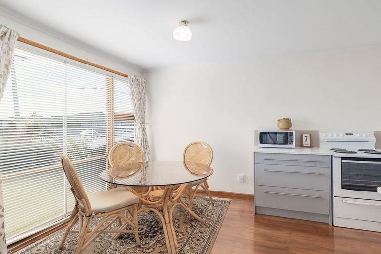 Photo of property in 33 Compton Street, Woolston, Christchurch, 8062
