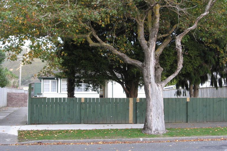 Photo of property in 40 Chapman Crescent, Naenae, Lower Hutt, 5011