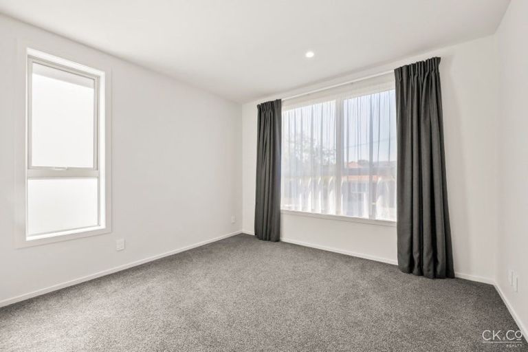 Photo of property in 30 Nile Street, Waterloo, Lower Hutt, 5011
