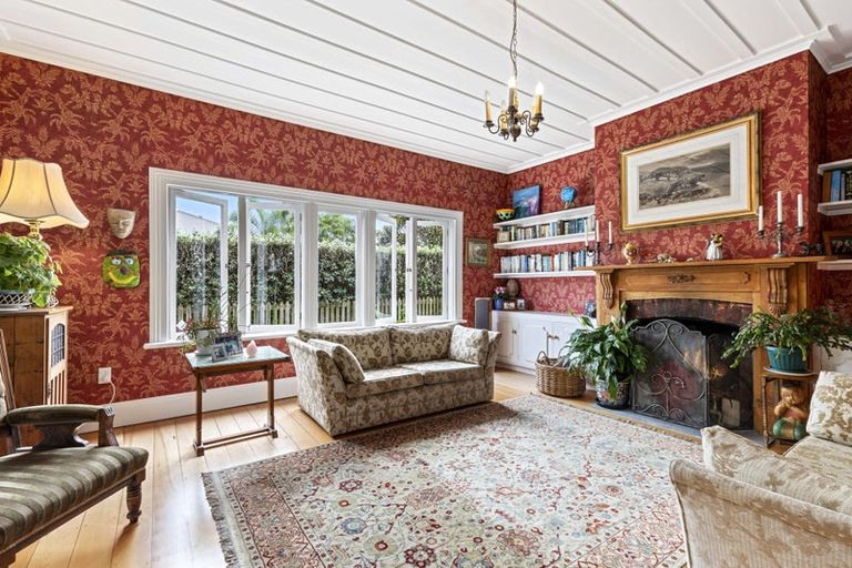 Photo of property in 64 Church Street, Devonport, Auckland, 0624