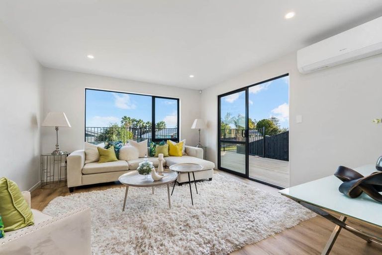 Photo of property in 3a Pine Terrace, Howick, Auckland, 2014