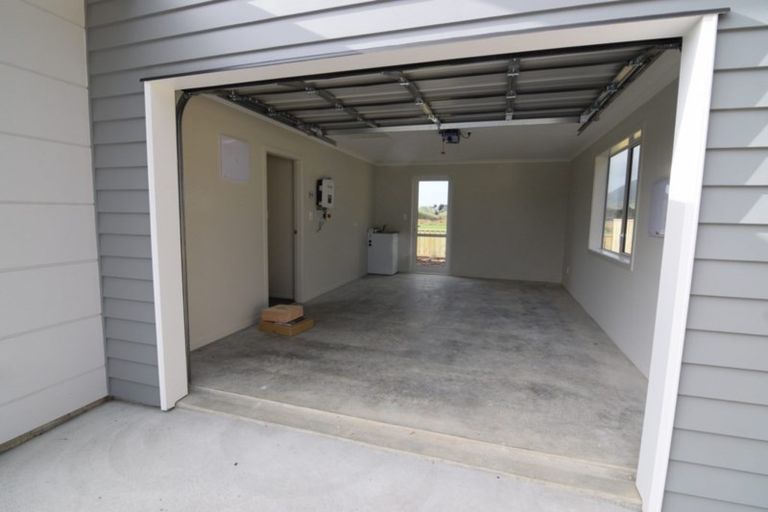 Photo of property in 3 Tapuhikura Street, Waikanae, 5036