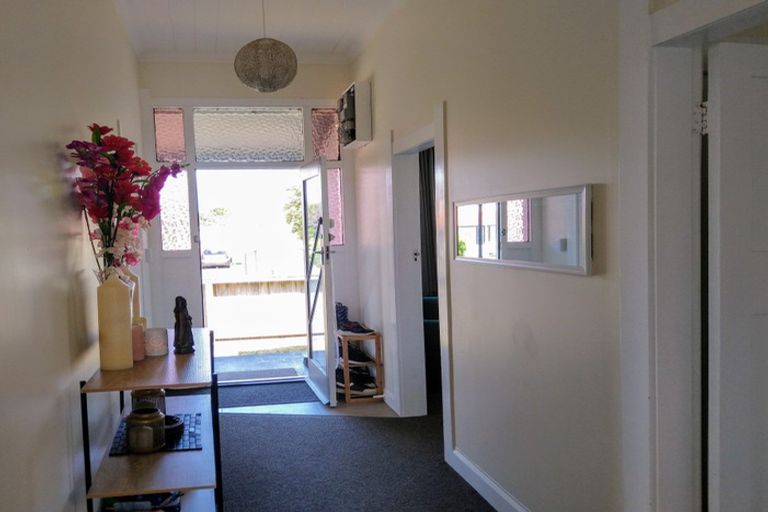 Photo of property in 18 Swiss Avenue, Gonville, Whanganui, 4501