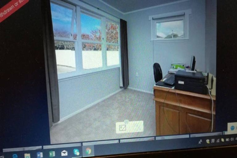 Photo of property in 3 Glen Marine Parade, Glendene, Auckland, 0602