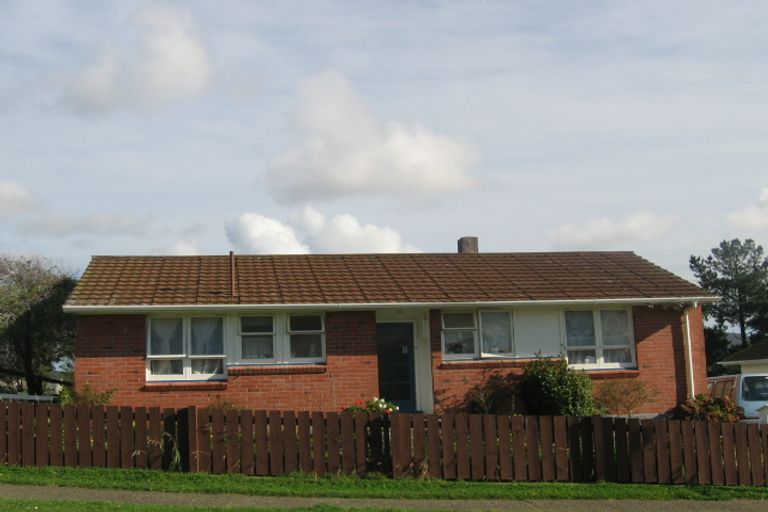 Photo of property in 14 Justine Street, Cannons Creek, Porirua, 5024