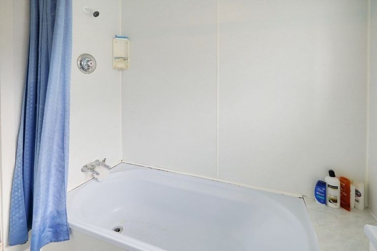 Photo of property in 44 Rowses Road, Aranui, Christchurch, 8061