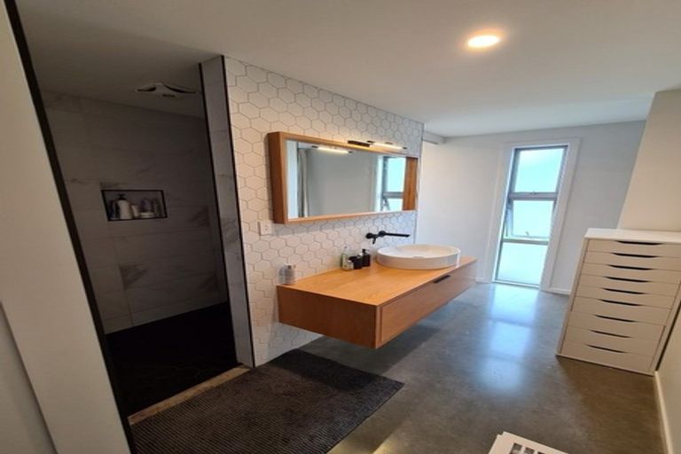 Photo of property in 1 Harry Way, Upper Vogeltown, New Plymouth, 4310