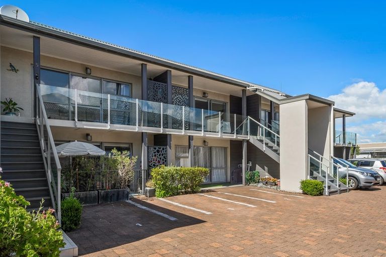 Photo of property in 3/420a Hibiscus Coast Highway, Orewa, 0931