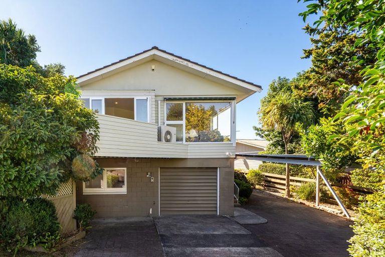 Photo of property in 10 Brunton Place, Glenfield, Auckland, 0629